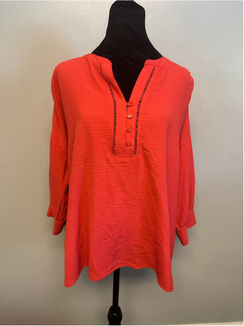 Notations Size 2X Plus Red Blouse 3/4 Sleeve V-Neck Relaxed Fit